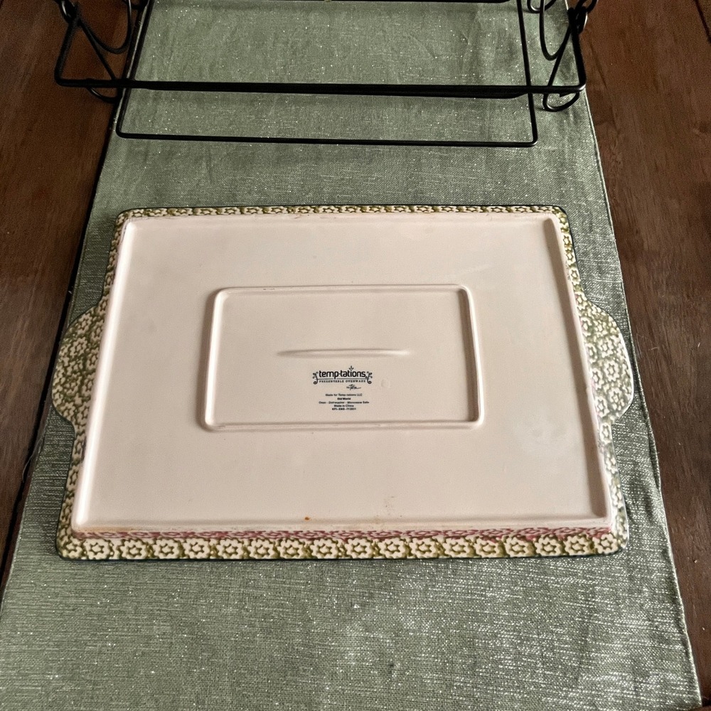 Temp-tations by Tara Old World Confetti Rectangular Tray 15 inch with Carrier - Picture 4 of 5